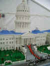 b75capitol04.jpg (166633 Byte)